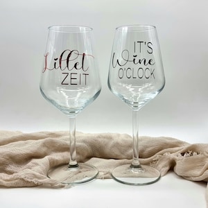 Wine glass personalized with name as a gift idea for wedding, godmother, housewarming, grandma, mum, dad, child, wine glass with saying