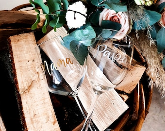 Personalized wine glass with name | Wedding guest gift | Grandma & Grandpa | Birthday gift idea | Personalized wine glass