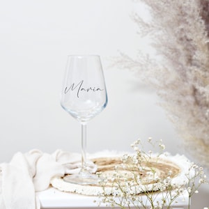 Personalisiertes Weinglas mit Namen Glas mit Wunschtext Geschenkidee JGA Hochzeit Geburtstag Muttertag Weihnachten Feier Preto