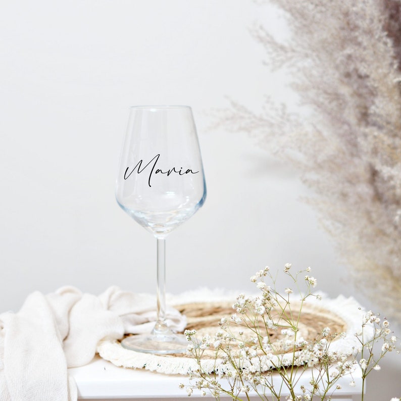 Personalisiertes Weinglas mit Namen Glas mit Wunschtext Geschenkidee JGA Hochzeit Geburtstag Muttertag Weihnachten Feier Preto