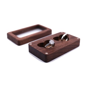 Personalized walnut ring box – magnetic closure | Wedding | Engagement | Jewelry box | Wooden box for rings | Wedding rings