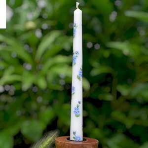 Floral taper candle with blue flowers, 22 cm white decorative dinner candle, Elegant table centerpiece, Wedding decor, 2 cm base fit