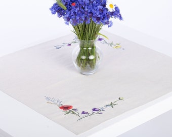 Wildflowers table linen set, Floral table decor, Set of eco napkins, Red flower napkins, Rustic napkins, Beige embroidered dinner napkin