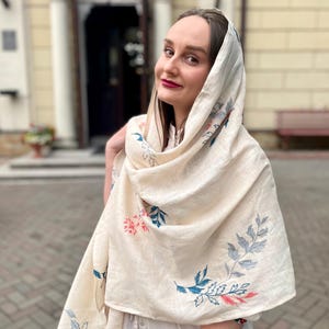 Embroidered сream рeadscarf for сhurch or liturgy – Soft lightweight veil with floral design for catholic or orthodox women