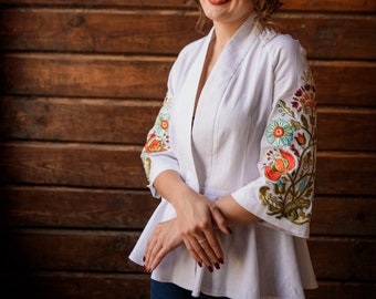 Блузка с румынской вышивкой, Белый льняной топ с цветочной вышивкой, Рубашка с рукавом 3/4, Украина Вышиванка, Блузка-вышиванка в стиле бохо