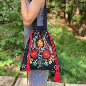 One handle hobo bag, Black embroidered shoulder bag, Boho bag, Linen hobo bag, Drawstring shoulder bag, Floral bag, Ukraine bag