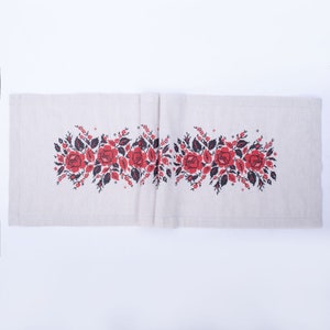 Linen embroidered runner