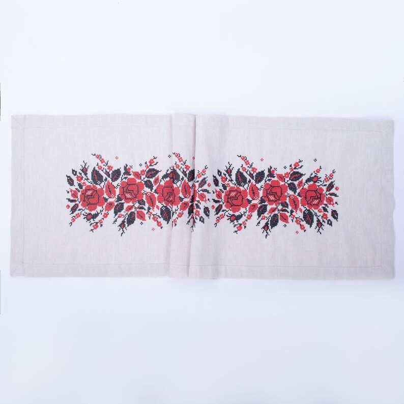 Linen embroidered runner