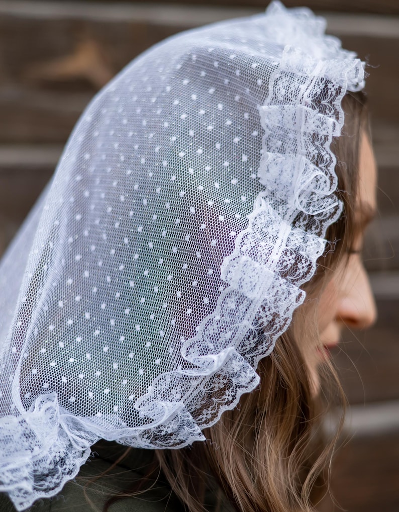 White polka dot mantilla veil with lace trim