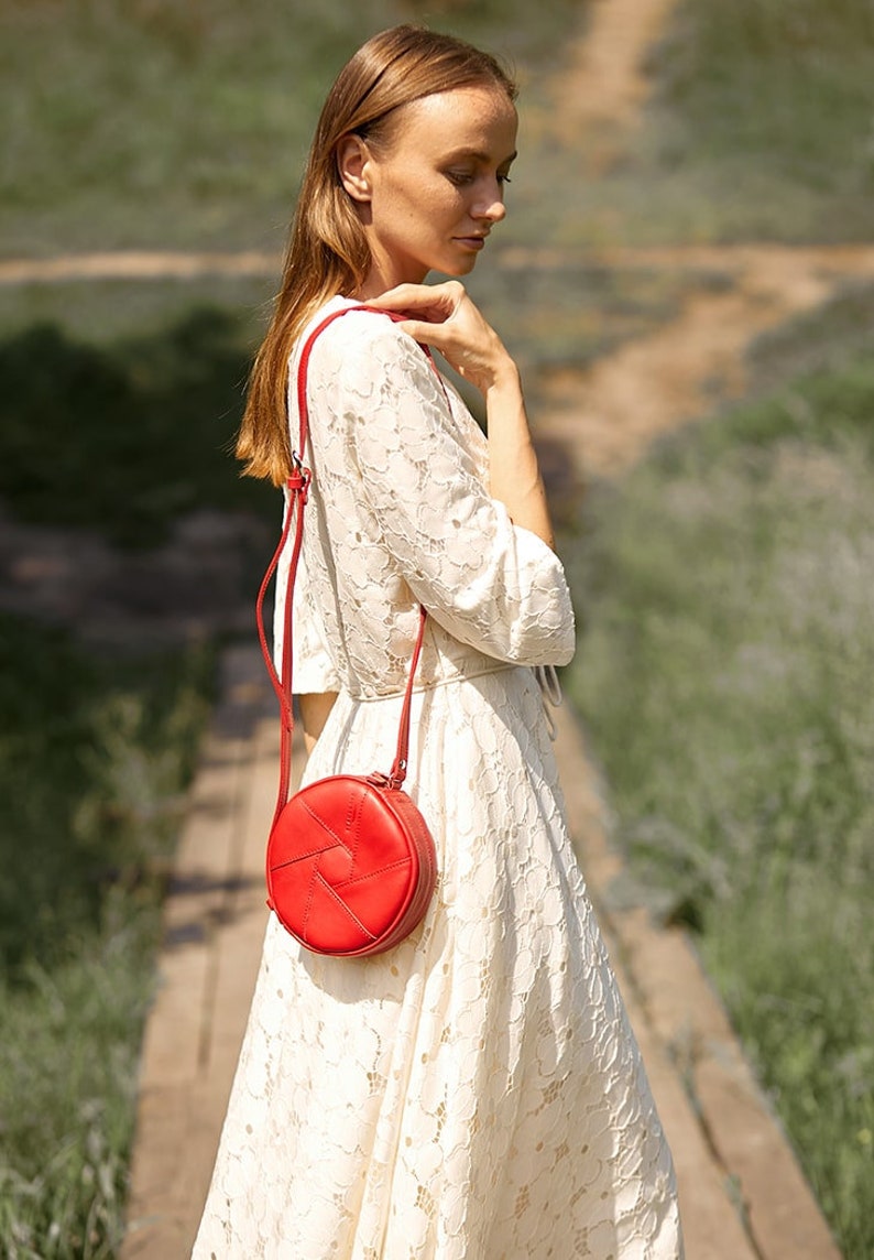 Red Round Crossbody Bag for Women, Small Circle Shoulder Bag, Minimalist Leather Style Purse, Everyday Fashion Accessory