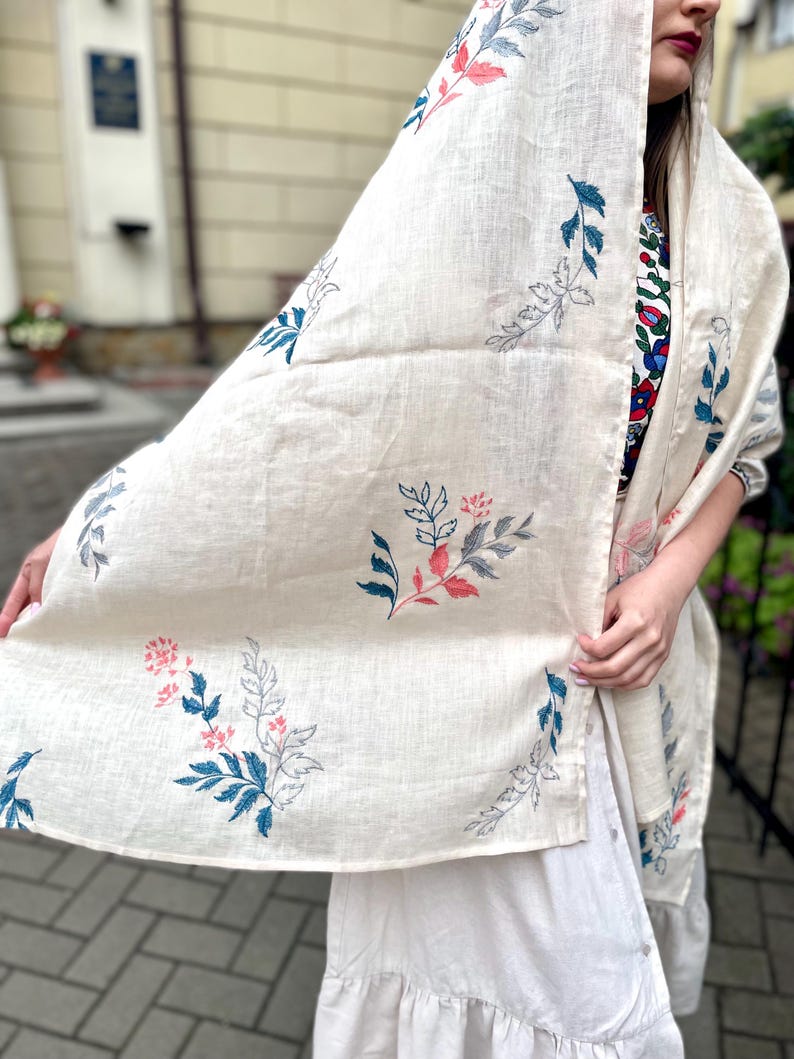 Embroidered сream рeadscarf for сhurch or liturgy