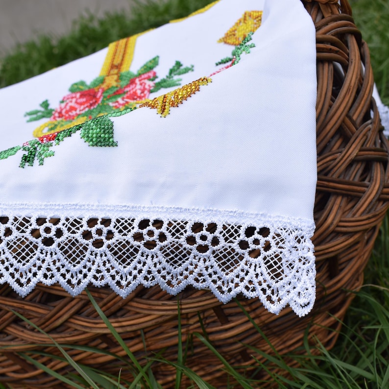 Easter hand made bead work basket cover