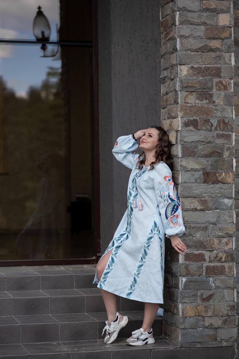 Light Blue Linen Embroidered Ukrainian Vyshyvanka Dress with Leaf Motifs, Tassel Belt and Front Slit – Boho Folk Midi with Balloon Sleeves