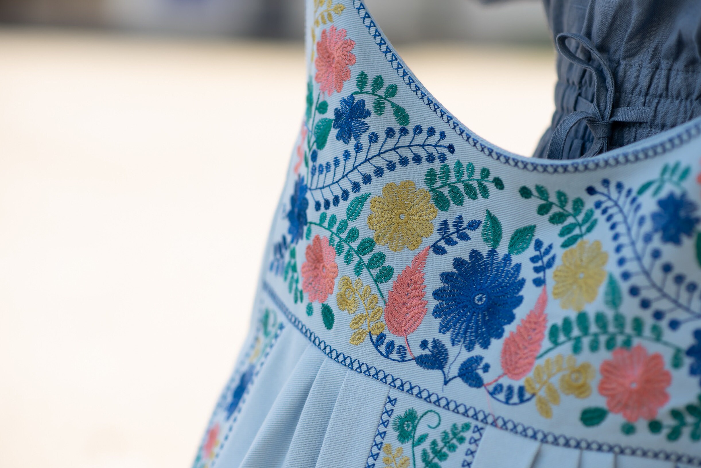 Beige - Handcrafted Natural Water Reed Embroidered Shopping Bag