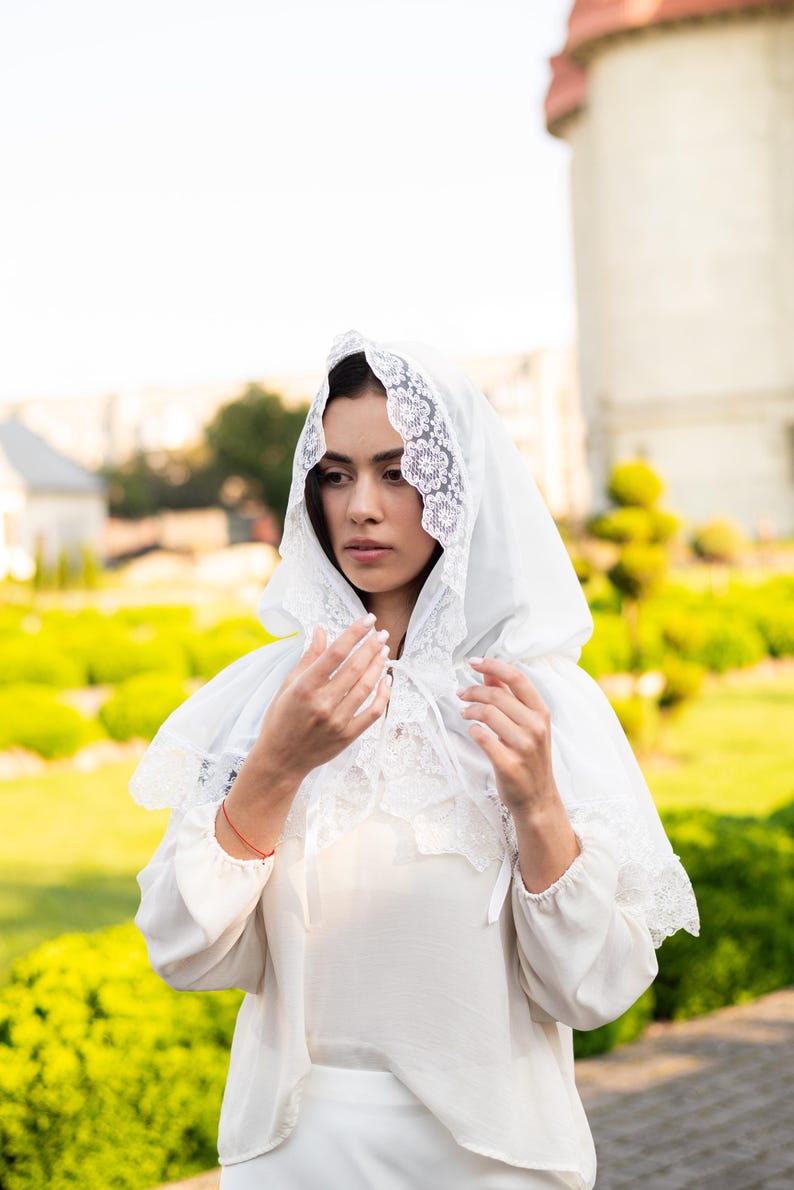 White hooded chapel veil with scalloped lace trim, Catholic prayer hood for mass and worship, Modest church head covering for women