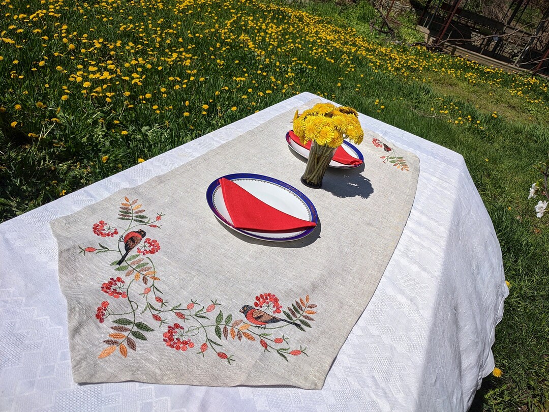 Embroidered Table Runner and Napkin Set Linen Table Runner Etsy