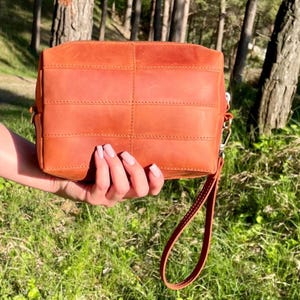 Brown Leather Top Handle Pouch for Women, Handmade Rustic Leather Handbag with Wrist Strap, Minimalist Everyday Organizer Bag