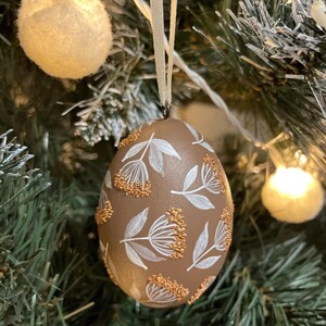 Hand painted decorative egg ornaments, Symbolic hanging decorations, Floral spring ornaments for home decor