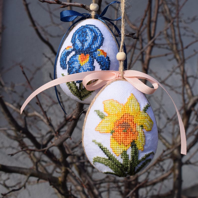 Set of 4 handmade embroidered floral Easter eggs