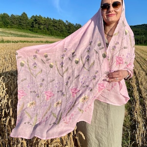 Embroidered Linen Scarf – Dusty Pink Floral Meadow