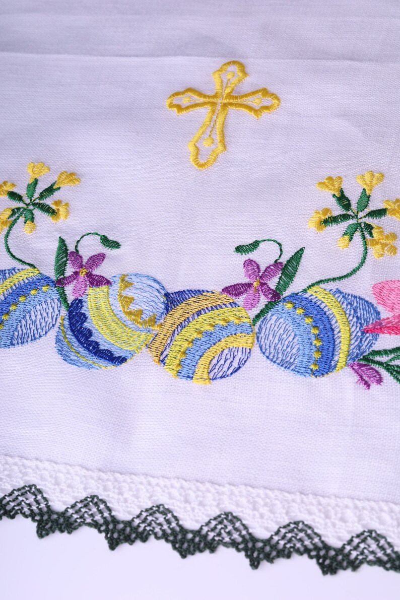 Embroidered Easter basket cover linen towel with cross and floral motifs, Lace edge Pascha cloth, Spring table decor handmade gift