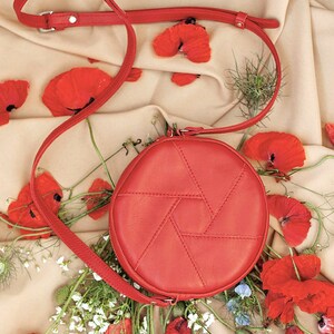 Red Round Crossbody Bag for Women, Small Circle Shoulder Bag, Minimalist Leather Style Purse, Everyday Fashion Accessory