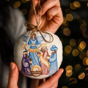 Round linen nativity Christmas ornament 4.33 in with embroidered angel and three wise men, Rustic christian tree decor keepsake