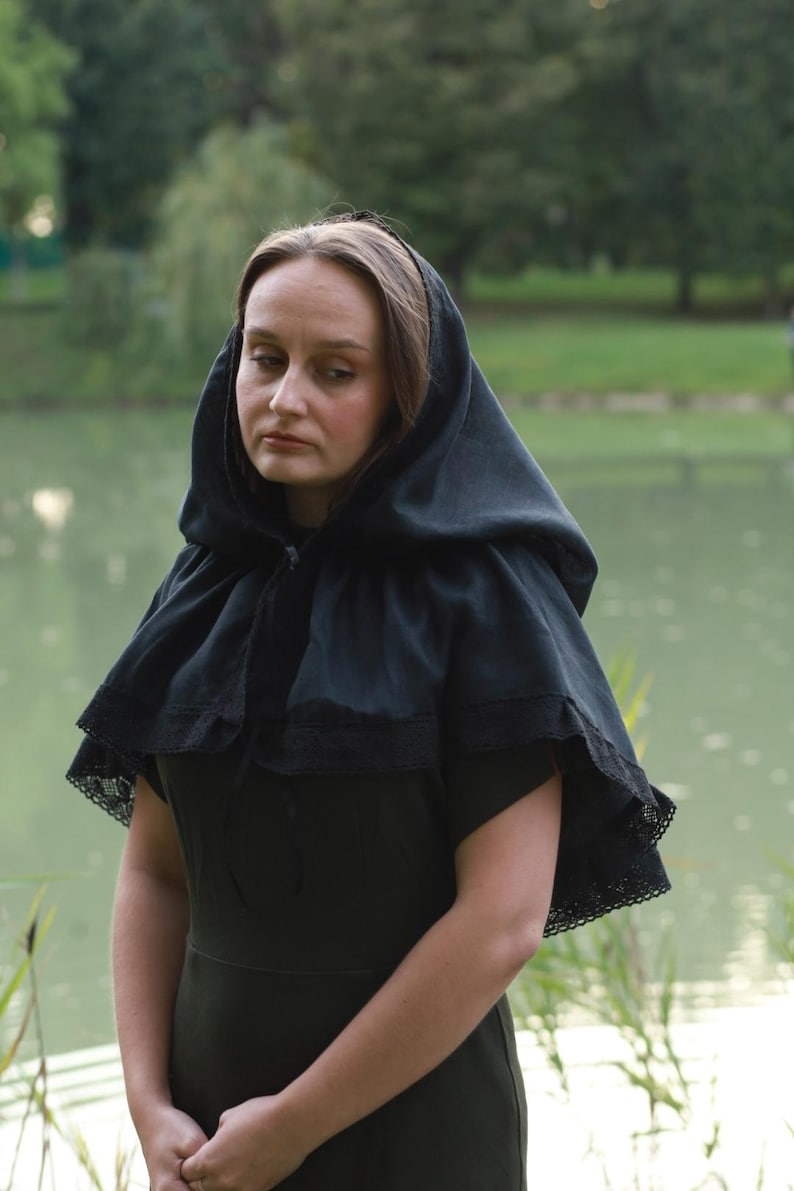 Black linen hooded capelet with lace trim, Victorian cottagecore hood shawl, Modest head covering, Renaissance costume cloak wrap