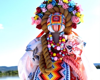 Handmade Ukrainian Motanka doll, Traditional Slavic rag doll, Ethnic folk art decor, Protective amulet doll, Unique cultural gift