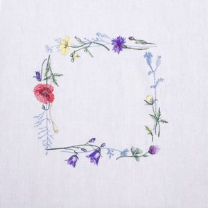 Linen Tablecloth and Napkin Set with Wildflower Embroidery – Rustic Floral Dining Table Set, Country Cottage Style Table Linen Decor
