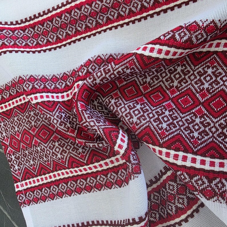 Ukrainian Wedding Rushnyk Towel 0.31×2.40 m, Embroidered Doves and Flowers, Traditional Slavic Ceremony Bread and Rings Cloth with Fringe