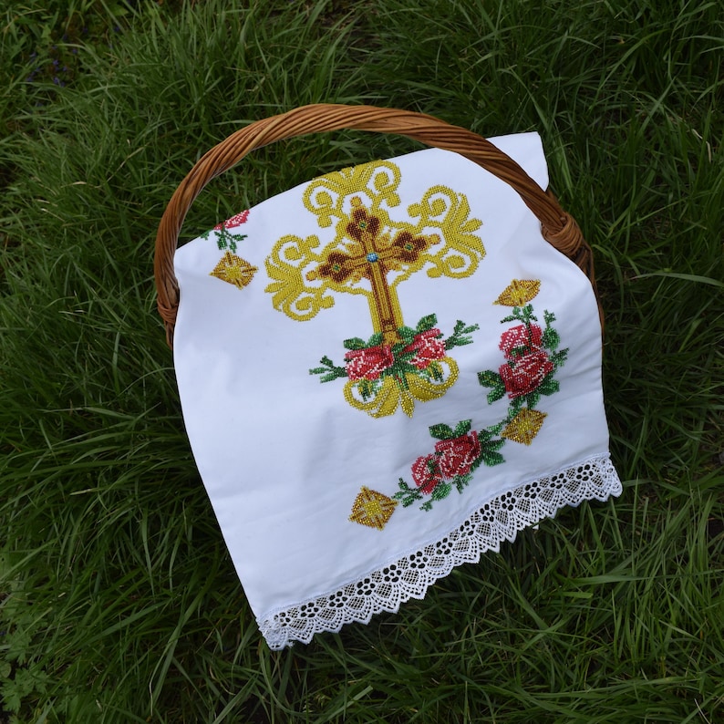 Easter hand made bead work basket cover