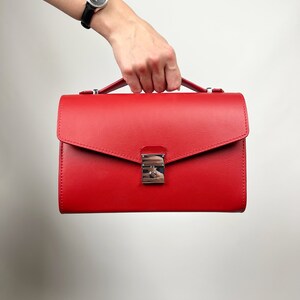Elegant Red Leather Shoulder Bag