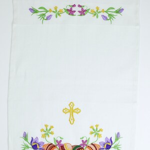 Embroidered Easter basket cover linen towel with cross and floral motifs, Lace edge Pascha cloth, Spring table decor handmade gift