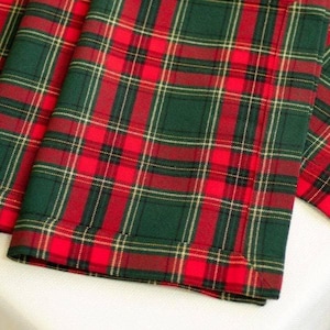 Red green tartan plaid cloth napkin 40x30 cm Christmas table decor, Reusable fabric dinner napkin, Holiday scottish check kitchen linens