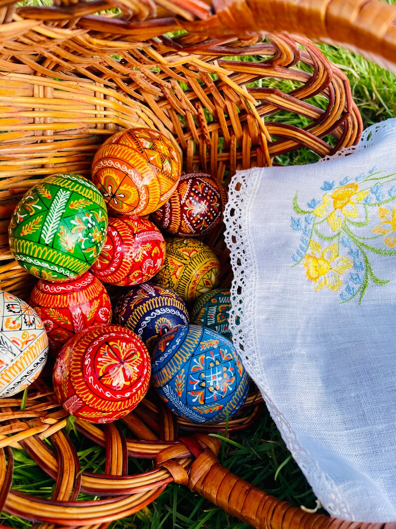 Set of 6 Easter wood eggs, Hand painted wooden eggs, Easter basket eggs, Decorative Easter eggs, Ukrainian traditional Pysanka, Easter gift immagine 6