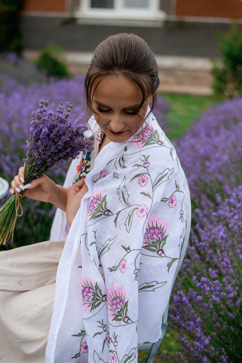 Floral Linen Shawl with Pink Thistle Embroidery – White Botanical Scarf for Women, Summer Wrap, Folk Style Gift