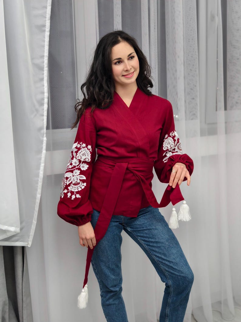 Women’s peasant linen top