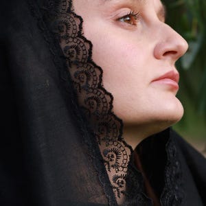 Black lace trim chapel veil scarf mantilla, Modest head covering for church, Orthodox catholic mass, Lightweight linen look prayer shawl