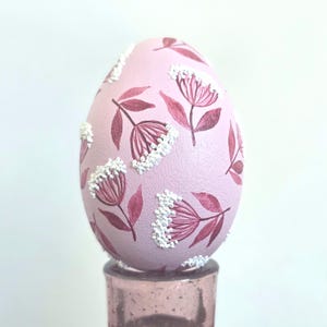 Spring home decor egg set in pink tones, Hand painted floral eggs, Artisan table accent