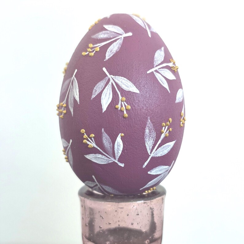 Spring home decor egg set in pink tones, Hand painted floral eggs, Artisan table accent
