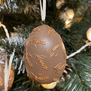 Hand painted decorative egg ornaments, Symbolic hanging decorations, Floral spring ornaments for home decor