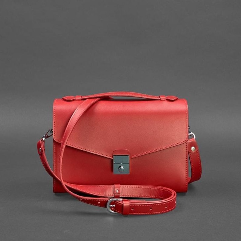 Elegant Red Leather Shoulder Bag