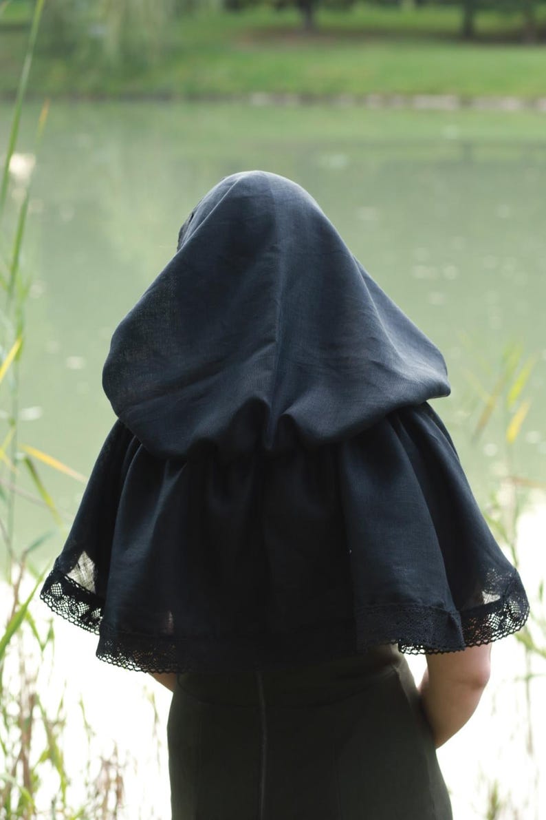 Black linen hooded capelet with lace trim, Victorian cottagecore hood shawl, Modest head covering, Renaissance costume cloak wrap