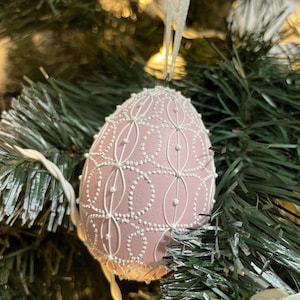 Hand painted decorative egg ornaments, Symbolic hanging decorations, Floral spring ornaments for home decor
