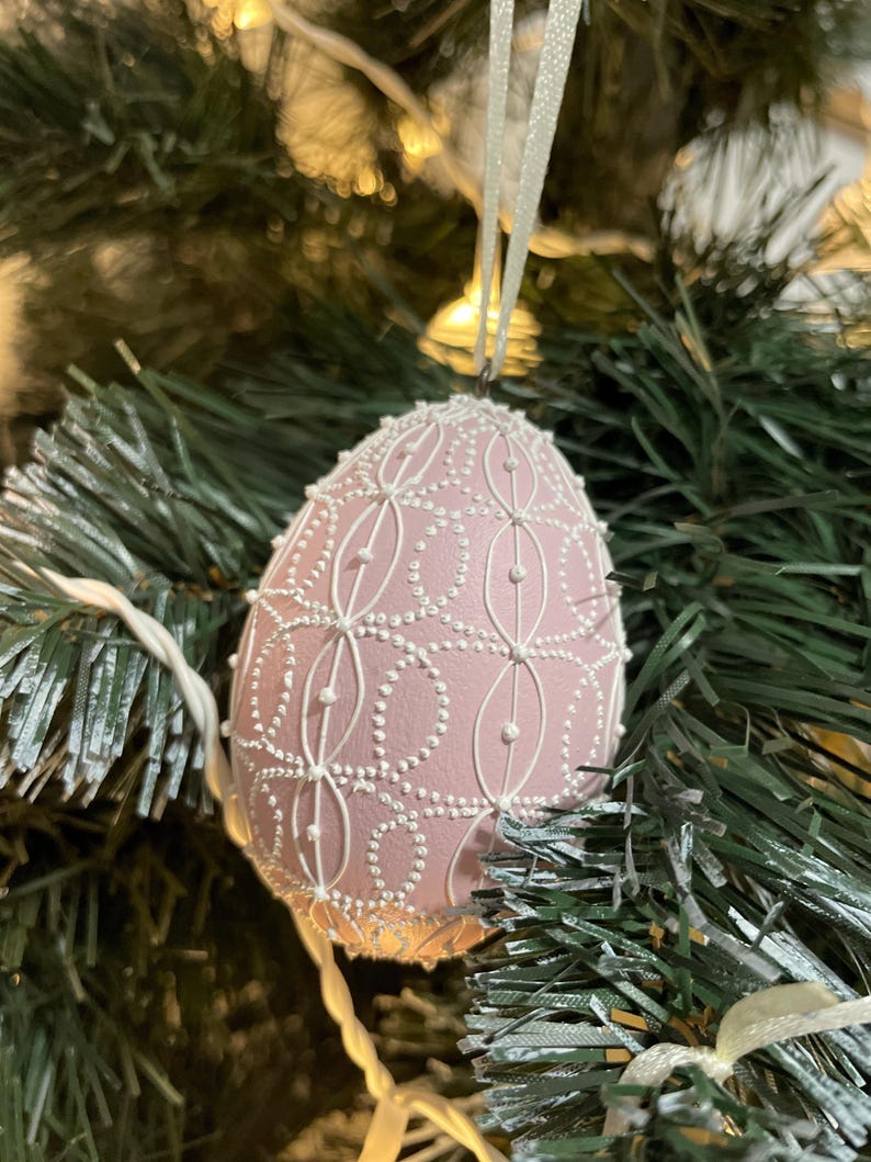 Hand painted decorative egg ornaments, Symbolic hanging decorations, Floral spring ornaments for home decor
