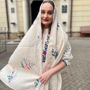 Embroidered сream рeadscarf for сhurch or liturgy