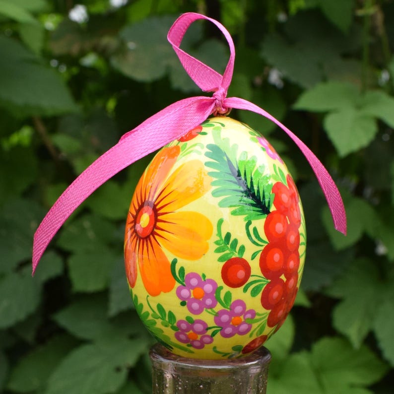 Set of 6 hand painted Easter egg ornaments with ribbons, Ukrainian folk floral wooden eggs, Gift boxed spring decor