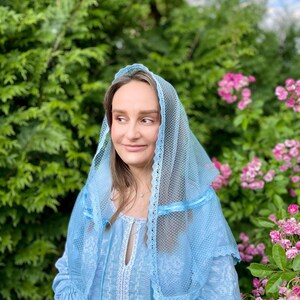 Light Blue Mesh Chapel Veil with Lace Trim and Hooded Design – Soft Tulle Head Covering for Prayer, Mass and Modest Christian Worship