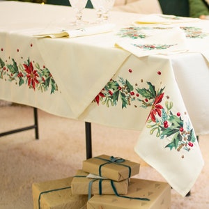 Beige Christmas centrepiece with Embroidered Holiday Wreath and Poinsettias, Elegant Festive Dining Set with Napkins, Winter Pinecone Decor.
